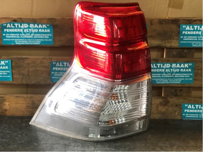 Taillight, left from a Toyota Land Cruiser (J15) 3.0 D-4D 16V 2010
