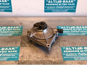 Used Vacuum pump (petrol) BMW X1 (E84) xDrive 20i 2.0 16V Twin Power Turbo Price on request offered by "Altijd Raak" Penders
