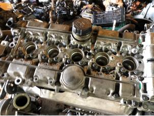 Used Cylinder head Volvo V70 (SW) 2.5 T 20V AWD Price on request offered by "Altijd Raak" Penders