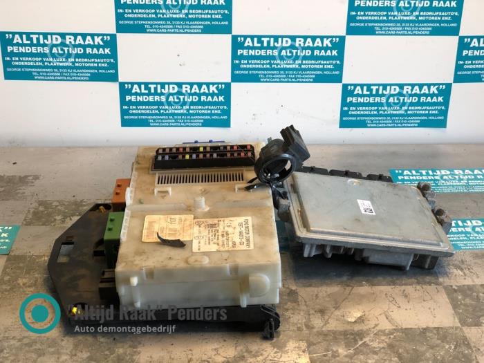 Used Engine management computer Ford Transit Connect 1.8 TDCi 110 Price on request offered by "Altijd Raak" Penders