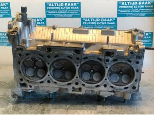 Used Cylinder head Hyundai Sonata 2.4 16V CVVT Price on request offered by "Altijd Raak" Penders