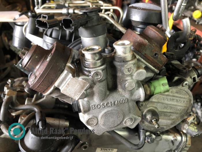 Mechanical fuel pump Volvo XC70 2.4 D5 20V AWD 0445010618 D5244T BOSCH