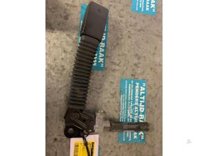 Used Seatbelt tensioner, left BMW 3-Serie Price on request offered by "Altijd Raak" Penders