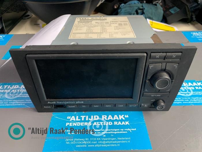Navigation system Audi A4 4B0035192P "Altijd Raak" Penders