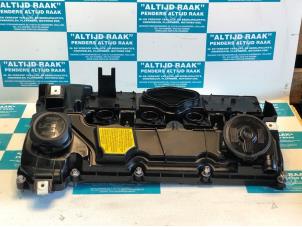 Used Rocker cover BMW 3 serie (E90) 318i 16V Price on request offered by "Altijd Raak" Penders