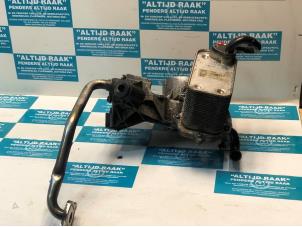 Used Oil filter housing Volkswagen Touareg (7LA/7L6) 6.0 W12 48V Price on request offered by "Altijd Raak" Penders