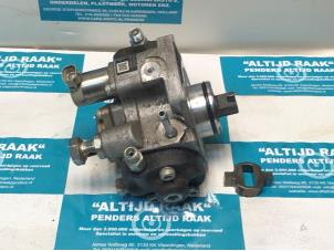 Used Mechanical fuel pump Mitsubishi Outlander (GF/GG) 2.2 DI-D 16V Clear Tec 4x2 Price on request offered by "Altijd Raak" Penders