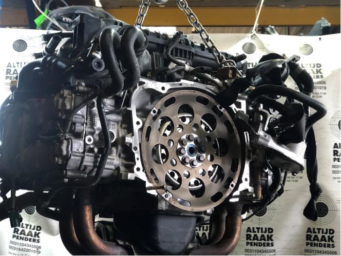 Motor de un Subaru Legacy Wagon (BR) 2.0 16V 2013