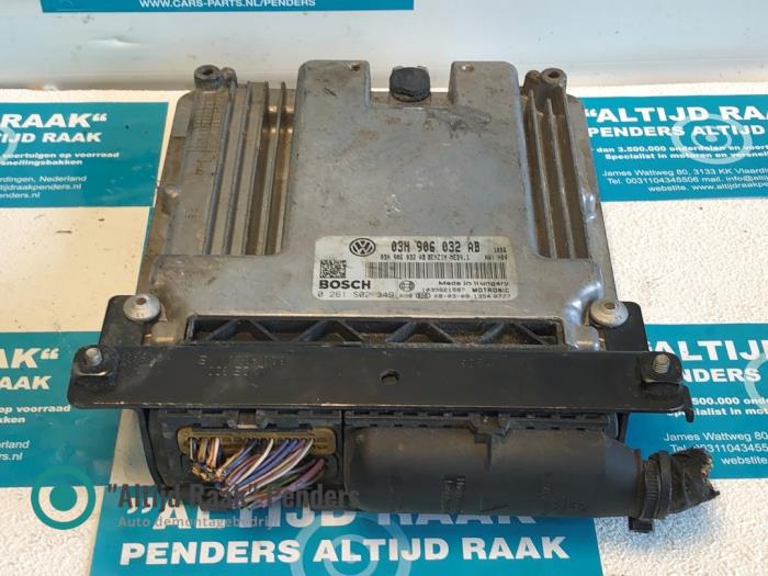 Used Engine management computer Volkswagen Passat (3C2) 3.2 VR6 FSI 24V Price on request offered by "Altijd Raak" Penders