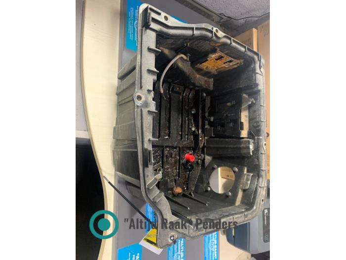 Begagnade Batterilåda BMW Z4 Coupé (E86) 3.0 Si 24V Pris på förfrågan erbjuds av "Altijd Raak" Penders