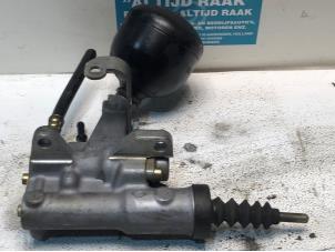 Used Clutch slave cylinder Porsche 911 (997) 3.6 24V Turbo Price on request offered by "Altijd Raak" Penders