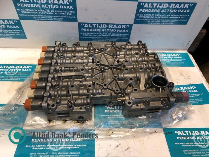 Gebrauchte Ventilblock hydraulisch BMW 5 serie (F10) 530i 24V Preis auf Anfrage angeboten von "Altijd Raak" Penders