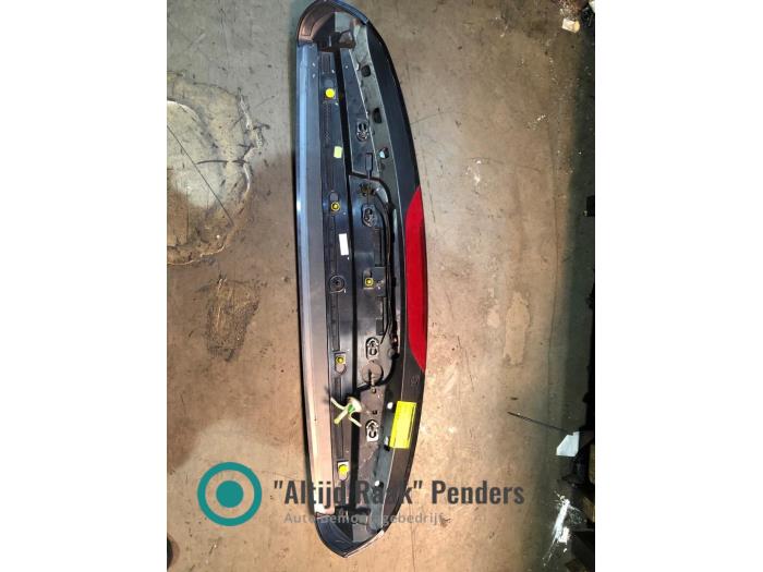 Spoiler tailgate Volvo V60 I 2.0 D3 20V 31383682 VOLVO