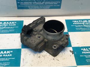 Used Throttle body Kia Sorento III (UM) 2.2 CRDi 16V VGT 4x2 Price on request offered by "Altijd Raak" Penders