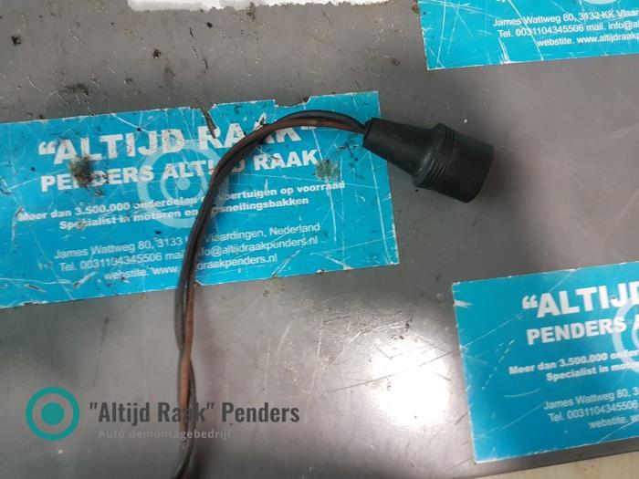 Usados Cable ABS Mercedes SL (R107) Precio de solicitud ofrecido por "Altijd Raak" Penders