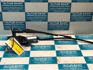 Used Rear wiper motor Mercedes Vito (639.6) Price on request offered by "Altijd Raak" Penders