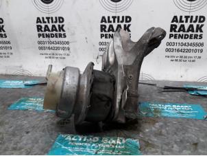 Used Engine mount BMW 5 serie Touring (F11) M550d xDrive 24V Price on request offered by "Altijd Raak" Penders