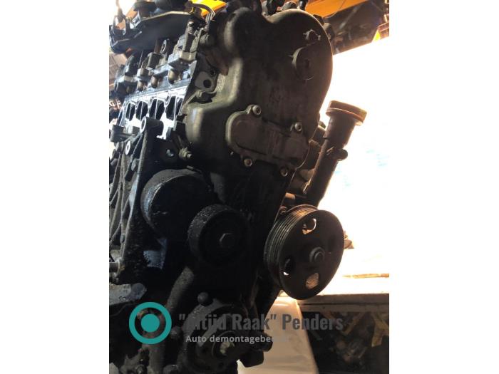 Usagé Couvercle de distribution Fiat Doblo (223A/119) 1.3 JTD 16V Multijet Prix sur demande proposé par "Altijd Raak" Penders