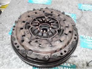 Used Dual mass flywheel Hyundai Sonata 2.4 16V CVVT Price on request offered by "Altijd Raak" Penders
