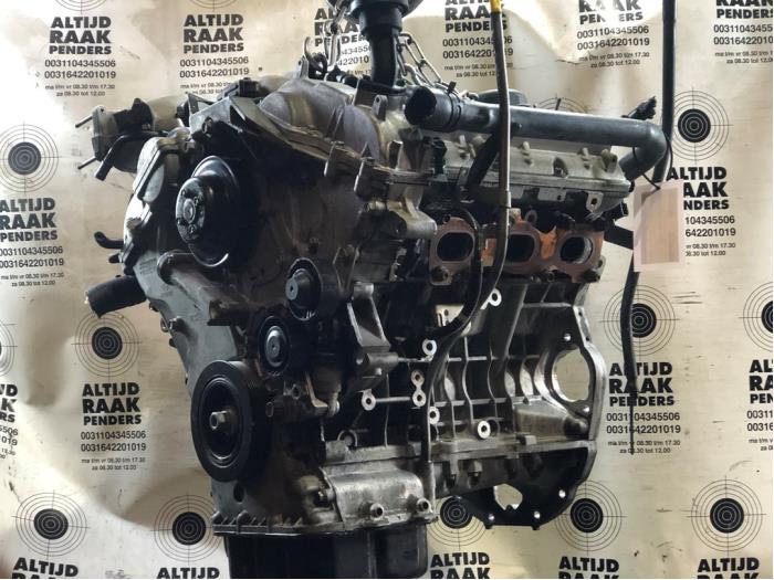 Engine Kia Sorento I 3.3 V6 24V - 7H001575 G6DB