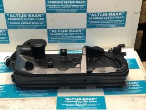 Used Rocker cover Audi Q7 (4MB/4MG) 3.0 TDI V6 24V Price on request offered by "Altijd Raak" Penders