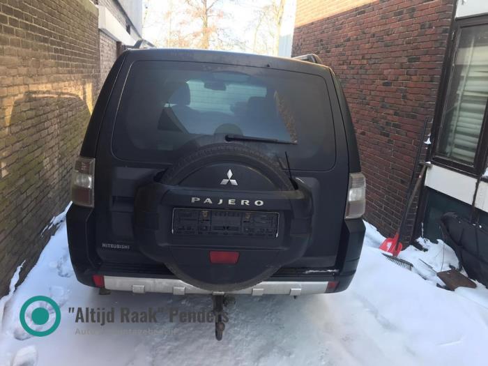Gebrauchte Kühler Mitsubishi Pajero Hardtop (V6/7) 3.2 DI-D 16V Van Preis auf Anfrage angeboten von "Altijd Raak" Penders