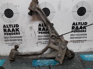 Used Front wishbone support, right Mercedes MB 100D (631) MB 100D Price on request offered by "Altijd Raak" Penders