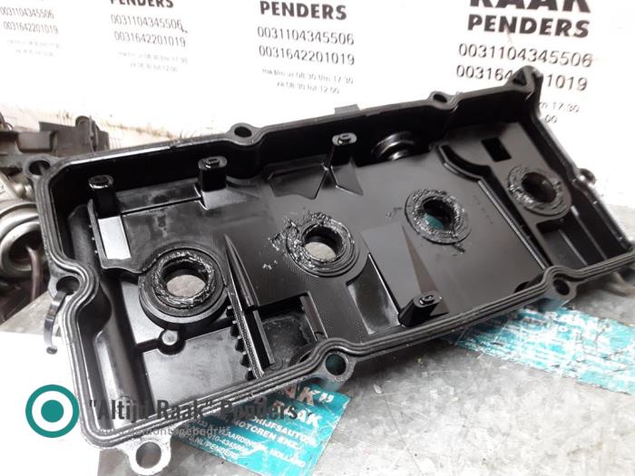 Gebrauchte Ventildeckel Nissan Almera Tino (V10M) 1.8 16V Preis auf Anfrage angeboten von "Altijd Raak" Penders