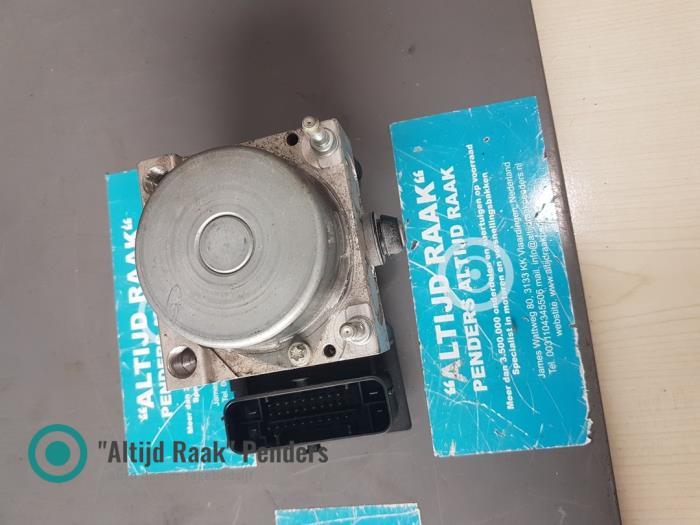 Begagnade ABS-pump Opel Corsa D 1.3 CDTi 16V ecoFLEX Pris på förfrågan erbjuds av "Altijd Raak" Penders