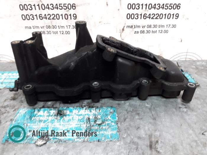 Used Intake manifold Audi Q7 (4LB) 3.0 TDI V6 24V Price on request offered by "Altijd Raak" Penders