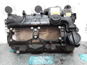 Used Rocker cover BMW 3 serie Touring (F31) 328i 2.0 16V Price on request offered by "Altijd Raak" Penders