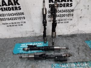 Used Injector (petrol injection) BMW 3 serie Touring (F31) 328i 2.0 16V Price on request offered by "Altijd Raak" Penders