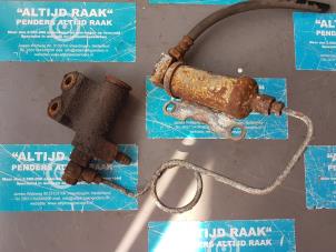 Used Clutch slave cylinder Mitsubishi L400 Price on request offered by "Altijd Raak" Penders
