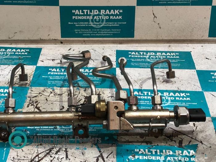 Usagé Système d'injection BMW 3 serie (E93) 318i 16V Prix sur demande proposé par "Altijd Raak" Penders