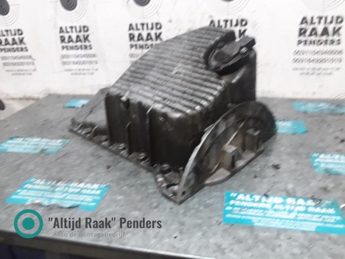 Gebrauchte Ölwanne BMW 3 serie (E46/2) 318 Ci Preis auf Anfrage angeboten von "Altijd Raak" Penders