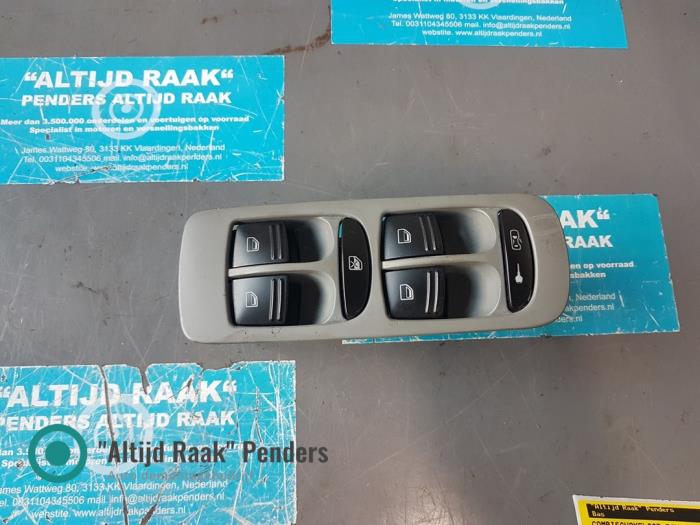 Usados Interruptor combinado de ventanillas Porsche Cayenne (9PA) 4.8 V8 32V GTS Precio de solicitud ofrecido por "Altijd Raak" Penders