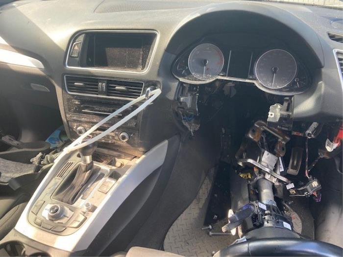 Retrovisor interior de un Audi SQ5 (8RB) 3.0 TDI V6 24V 2015
