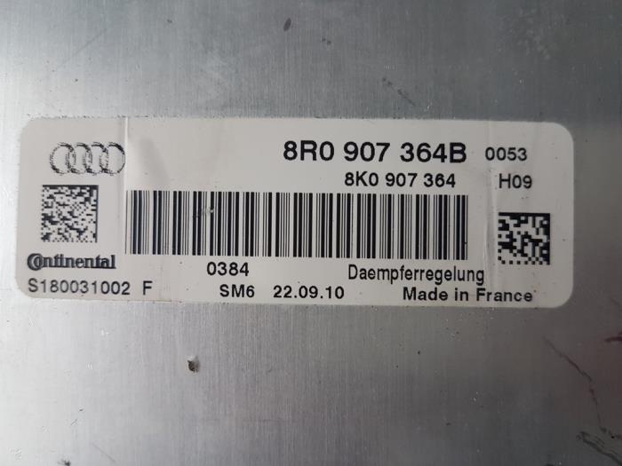 Ordinateur de suspension d'un Audi A5 Cabrio (8F7) 2.0 TDI 16V 2010