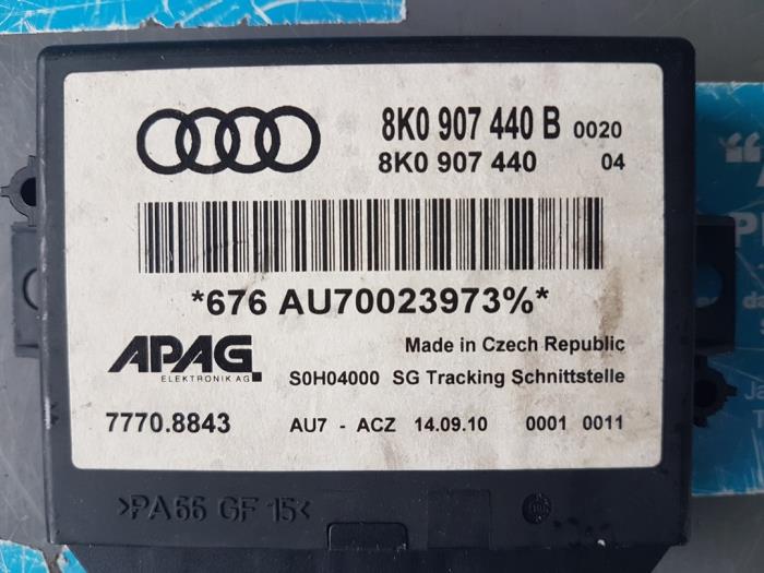 Computer, miscellaneous from a Audi A5 Cabrio (8F7) 2.0 TDI 16V 2010