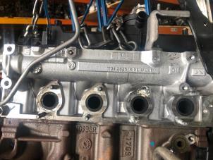 Used Cylinder head Renault Captur (2R) 1.5 Energy dCi 110 FAP Price on request offered by "Altijd Raak" Penders