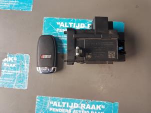 Used Electronic ignition key Audi S5 Cabriolet (8F7) 3.0 TFSI V6 24V Quattro Price on request offered by "Altijd Raak" Penders