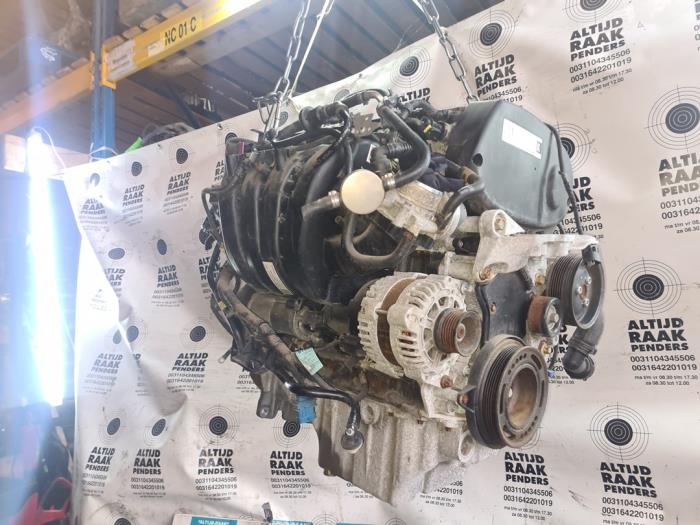 Engine Chevrolet Orlando 1.8 16V VVT Bifuel 127419KA F18D4