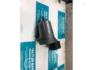Used Belt tensioner multi BMW 5 serie (F10) 535d 24V Price on request offered by "Altijd Raak" Penders