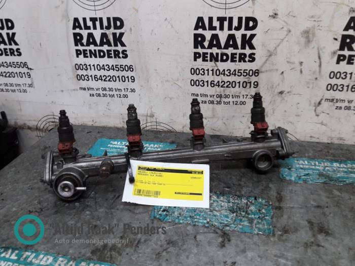 Usagé Système d'injection Mercedes CLK (C208) 2.0 200 16V Prix sur demande proposé par "Altijd Raak" Penders