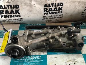 Used Oil filter housing Hyundai H-300 2.5 CRDi Price on request offered by "Altijd Raak" Penders