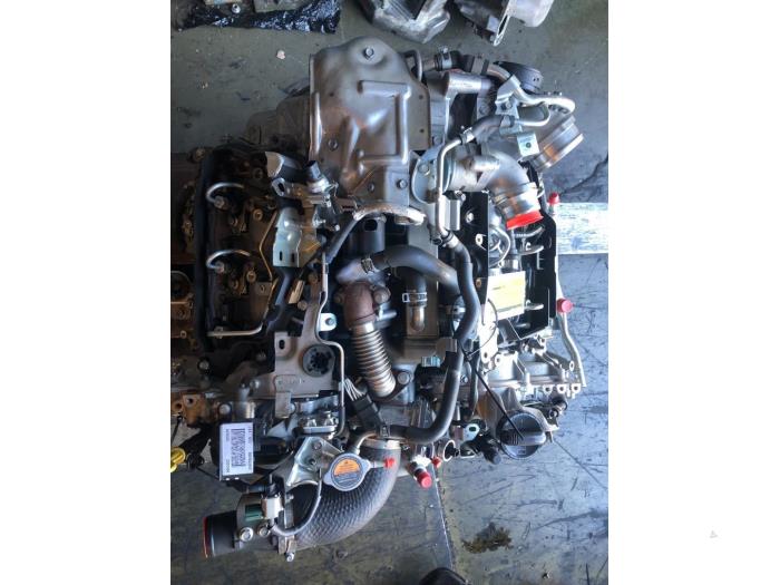 Motor de un Infiniti QX70 3.0d V6 AWD 2014