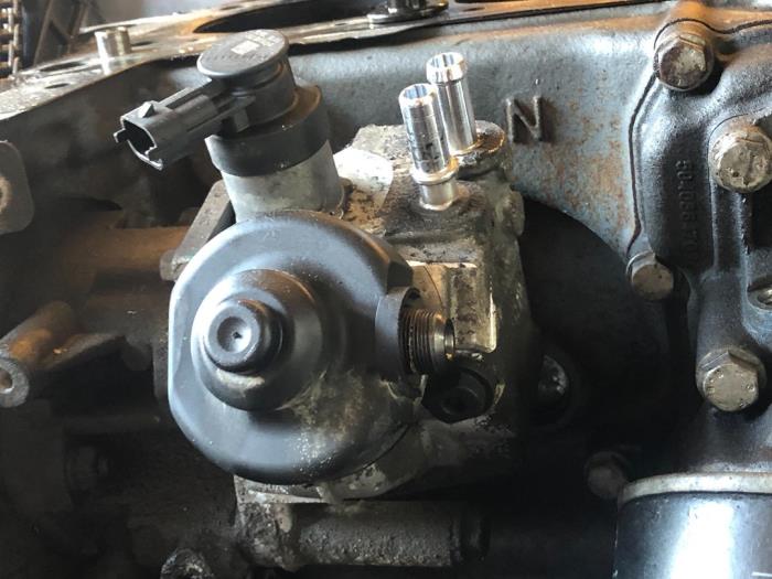 Kraftstoffpumpe Mechanisch van een Peugeot Boxer (U9) 3.0 HDi 175 Euro 5 2015