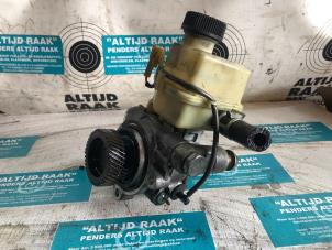 Used Power steering pump Mazda 5 (CR19) 2.0 CiDT 16V High Power Price on request offered by "Altijd Raak" Penders
