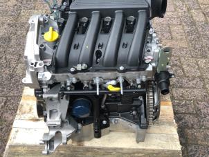New Engine Dacia Duster (HS) 1.6 16V Price on request offered by "Altijd Raak" Penders