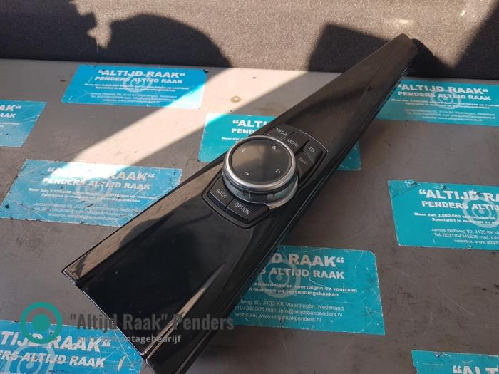 Używane Przycisk I-Drive BMW B3 Touring (F31) Cena na żądanie oferowane przez "Altijd Raak" Penders